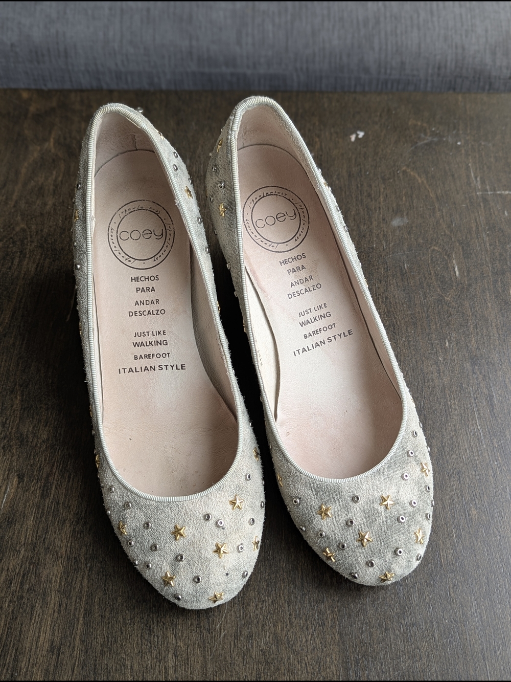 Women's Beige Star Embellished Ballet Flats